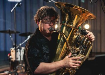 Agenda: mais cinema ao ar livre e os festivais Toupeiro, Musicamós e Gravíssimo!