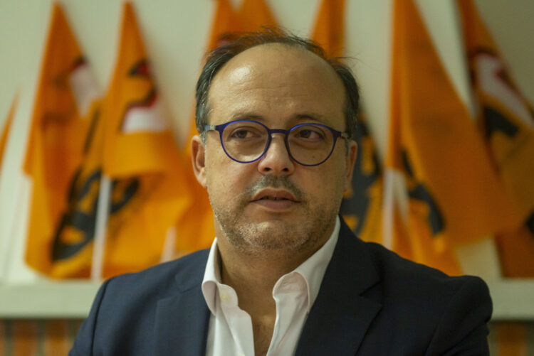 Hugo Oliveira reeleito para o terceiro mandato como líder da distrital do PSD