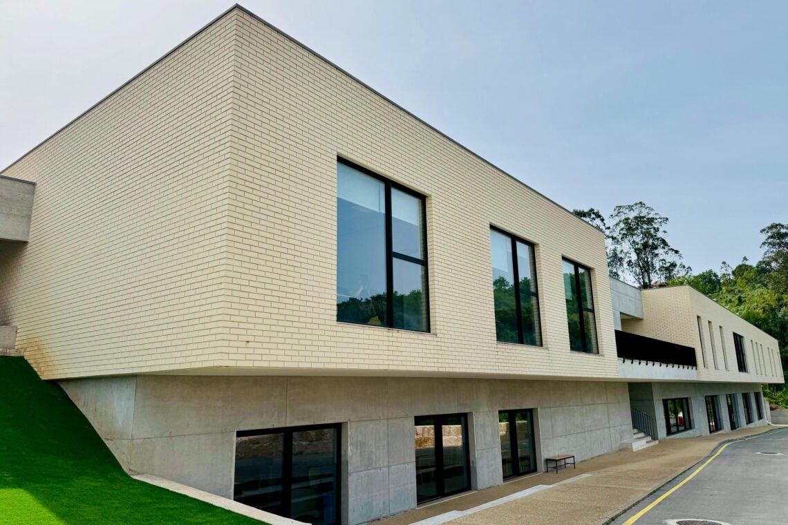 Ceeria inaugura amanhã lar residencial e CACI