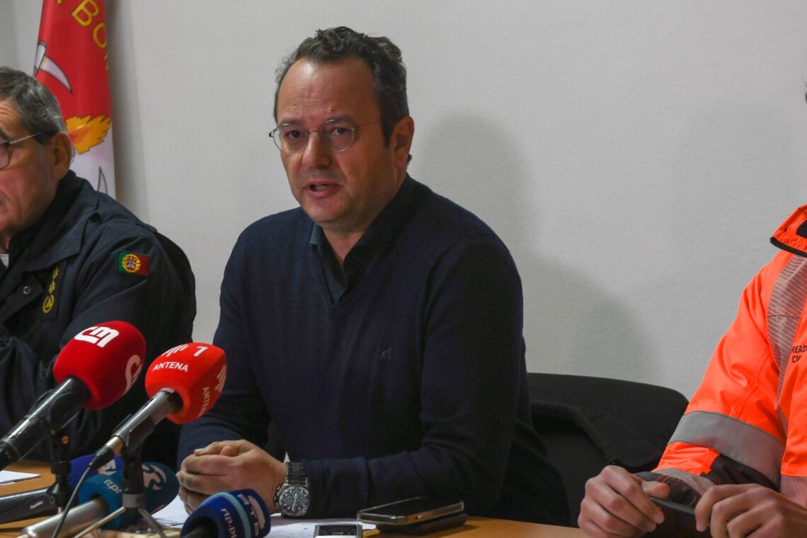 Leiria abre posto para fornecer bens alimentares básicos