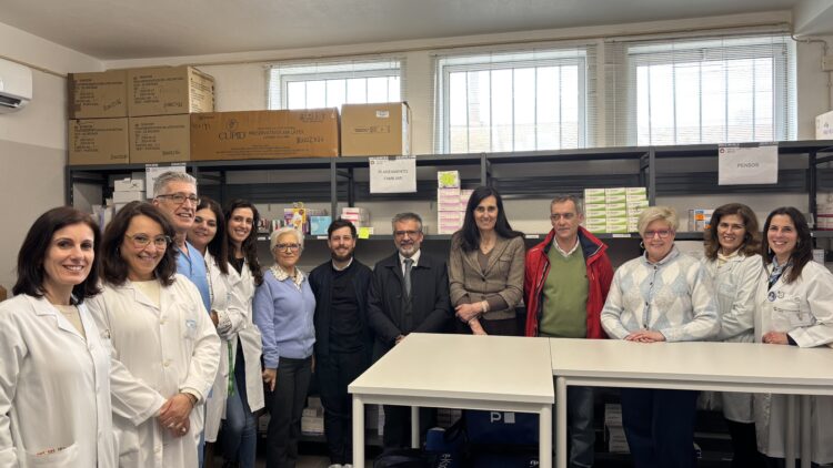 Armazém da farmácia dedicado aos cuidados de saúde primários criado no Hospital de Peniche