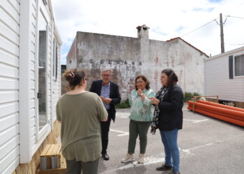 Marinha Grande entrega chaves de quatro casas modulares, destinadas a alojamento temporário