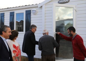 Município da Marinha Grande entrega mais uma casa modular em Vieira de Leiria