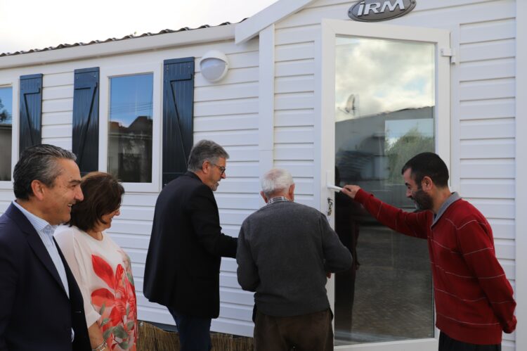 Município da Marinha Grande entrega mais uma casa modular em Vieira de Leiria