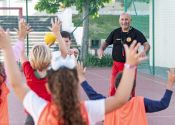 José Bento, o homem que semeia a paixão pelo andebol nas crianças de Leiria