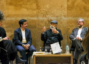 Gárgulas de José Aurélio na Torre do Tombo estão agora fixadas em livro