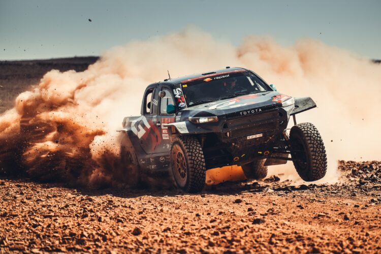 João Ferreira alcança 4.º lugar à 11.ª etapa do Dakar