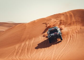 Dakar: João Ferreira foi segundo na sétima etapa e subiu à 11.ª posição