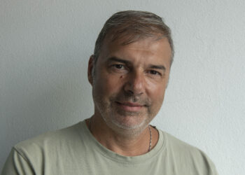 Emigrante de Leiria nos EUA cria fundação para distribuir detectores de fogo em Portugal