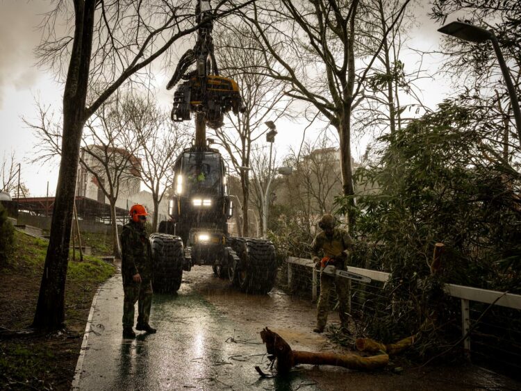 Militares da Marinha apoiam região de Leiria