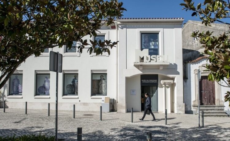 Teatro, caça ao tesouro e visita dançada na festa do MCCB