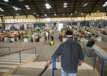 Mercado Municipal da Nazaré transferido provisoriamente para o Centro Cultural