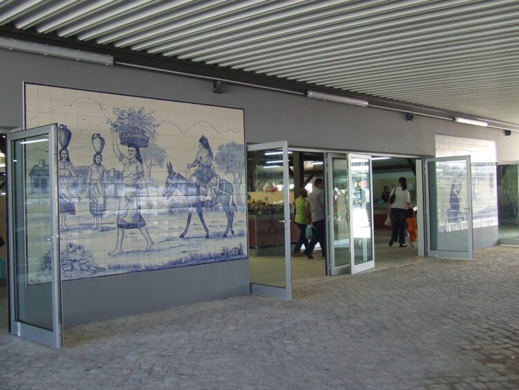 Área exterior do Mercado Municipal de Vieira de Leiria reabre dia 23 de Maio