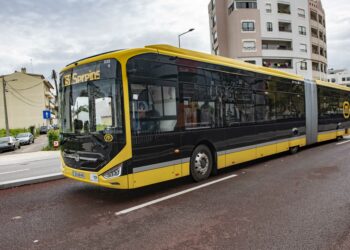 Metrobus ou metro de superfície? Prós e contras de cada opção