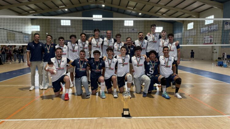 MG Vólei andou com o piso às costas e subiu à 2.ª divisão masculina