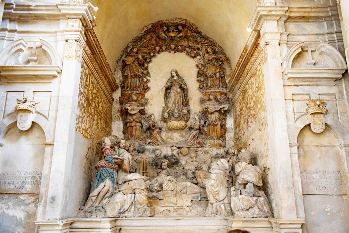Mosteiro de Alcobaça: apoio internacional para restauro de esculturas