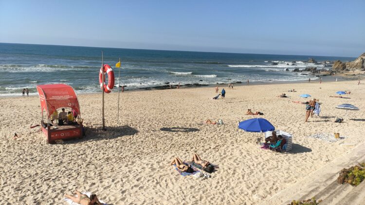Câmara da Marinha Grande assume, excepcionalmente, contratação de nadadores-salvadores