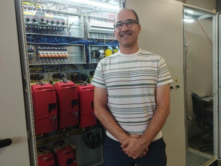 Induzir produz primeiro forno industrial híbrido do País