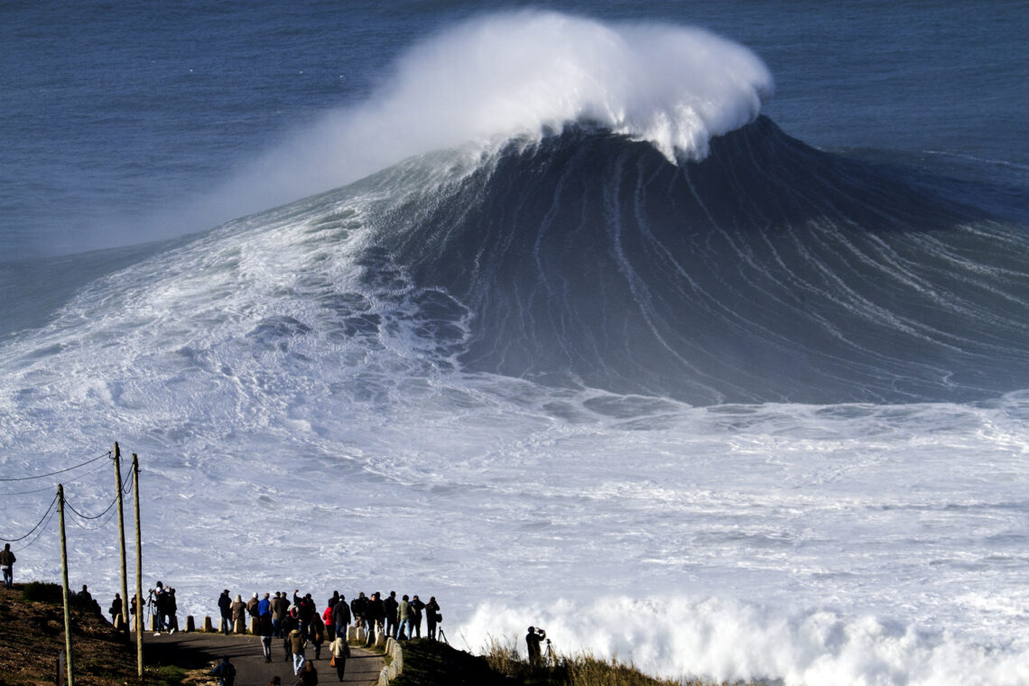 Alerta verde: ondas de 15 a 20 metros convocam o Big Wave Challenge na Nazaré