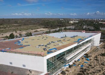Avança a reabilitação das Piscinas Municipais de Pataias