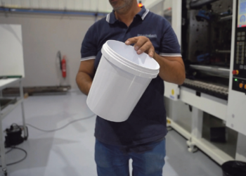 Plasdan pôs plástico reciclado no miolo da embalagem e resolveu problema europeu