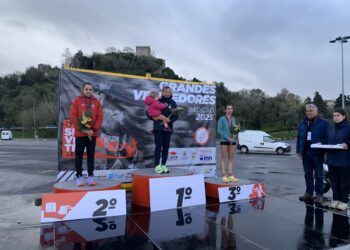 Tomás Cerveira e Emília Pisoeiro vencem 1.ª São Silvestre de Leiria