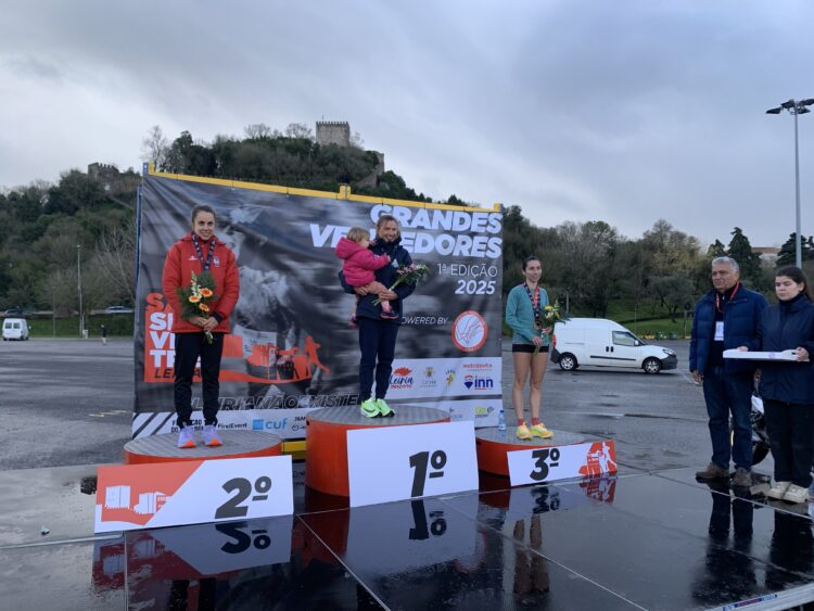 Tomás Cerveira e Emília Pisoeiro vencem 1.ª São Silvestre de Leiria