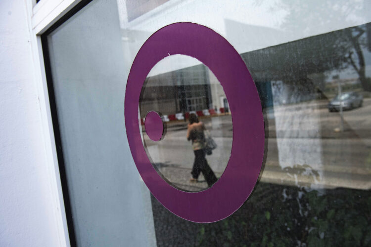 Passagem a universidade deixa 500 docentes contratados em indefinição