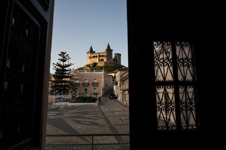 Quer visitar o Castelo de Porto de Mós e o CIBA? Há um voucher que dá um desconto