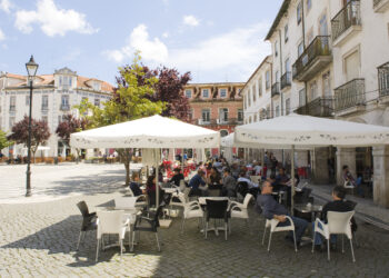 Proprietário do Praça Caffèe agredido na esplanada em Leiria