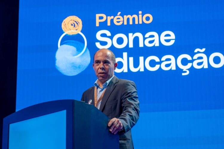 Abertas candidaturas para o prémio Sonae Educação dedicado às escolas do distrito
