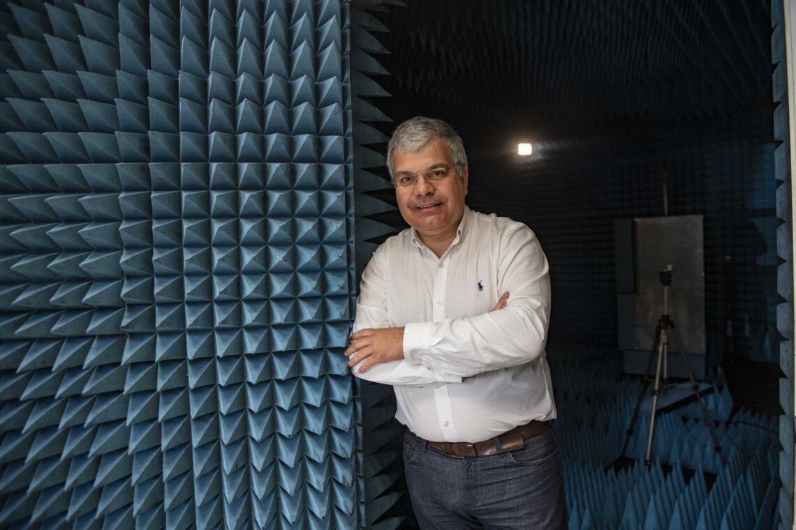 Rafael Caldeirinha: “Em situação de emergência, os telemóveis devem ser agnósticos do operador”