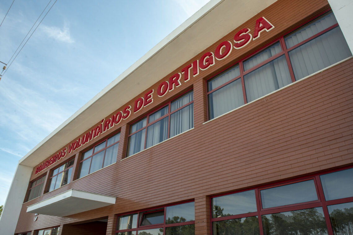 Queda de grua provoca dois feridos graves em Leiria
