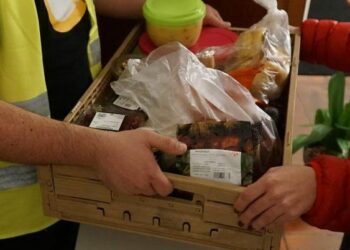 Refood desafia comunidade de Leiria a entregar pilhas e lâmpadas