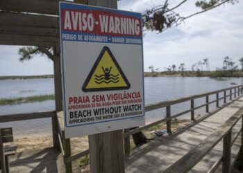 Pedras Negras e Lagoa da Ervedeira deixam de ser zonas balneares este Verão