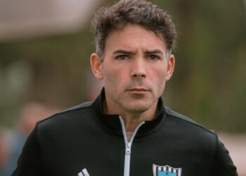 Treinador dos sub-19 assume o comando da equipa principal do Marinhense