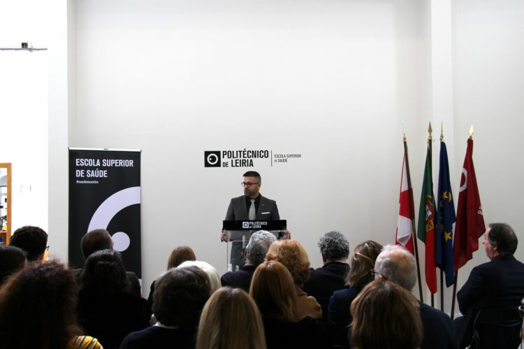 Escola Superior de Saúde de Leiria anuncia novas formações em dia de aniversário
