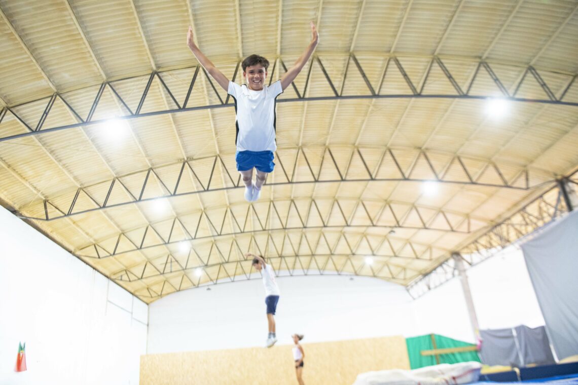 Do sofá para os trampolins, Salvador Luzindro salta entre os melhores