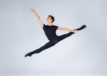Samuel Pereira trocou o hip hop pelo ballet e hoje é bailarino profissional em Inglaterra