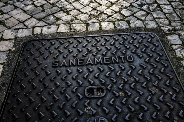 Bajouca (des)espera por saneamento básico