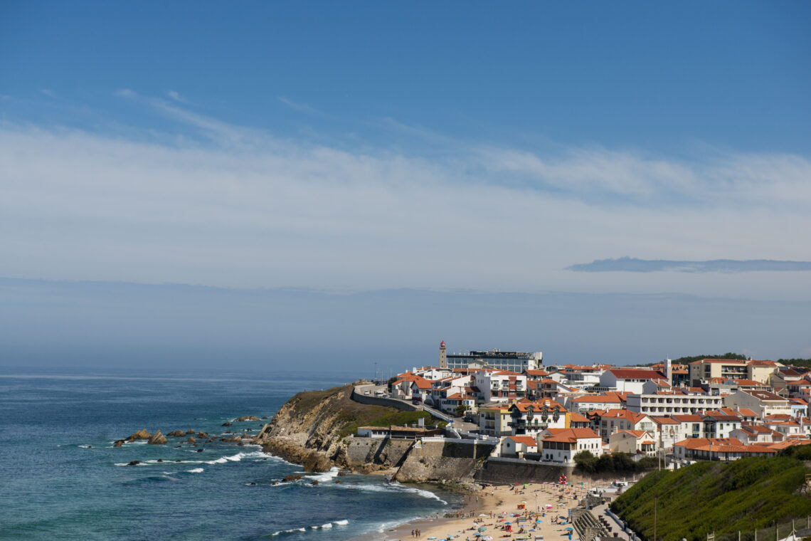 Bandeira Azul atribuída a 22 praias da região