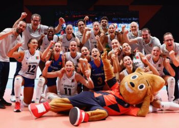 Voleibol: Alice Clemente faz história com a seleção, apurada para os oitavos do Europeu