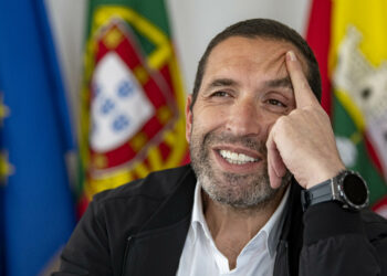 Serafim António Silva: “A malha urbana em redor da Nazaré deve ser bloqueada ao AL”