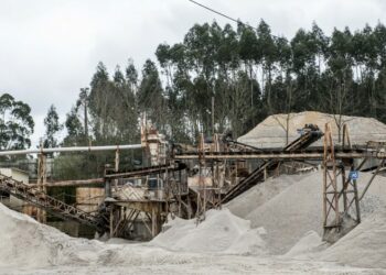Município de Leiria aprova parecer desfavorável a ampliação de exploração de areias em Monte Redondo