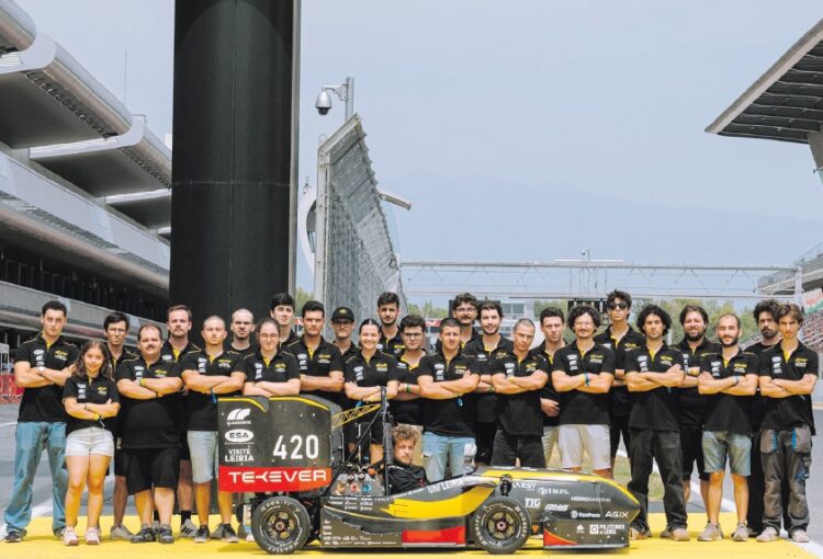 Em Barcelona, só 9 equipas da Formula Student terminaram e a de Leiria foi uma delas