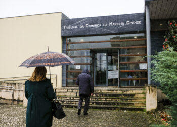 Vítima de alegada burla lamenta ter confiado em advogada