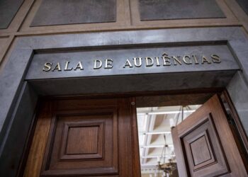Dois homens julgados em Leiria por tráfico de droga avaliada em mais de 200 ME