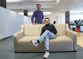 Velcro, agência de Alcobaça, celebra duas décadas com novas instalações