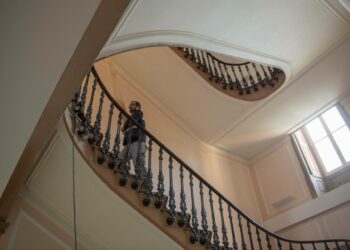 Exposição Corpo-Fantasma marca reabertura da Villa Portela