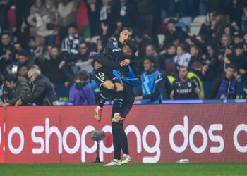 Taça da Liga: Vitória de Guimarães bate rival Sporting de Braga e ergue troféu em Leiria